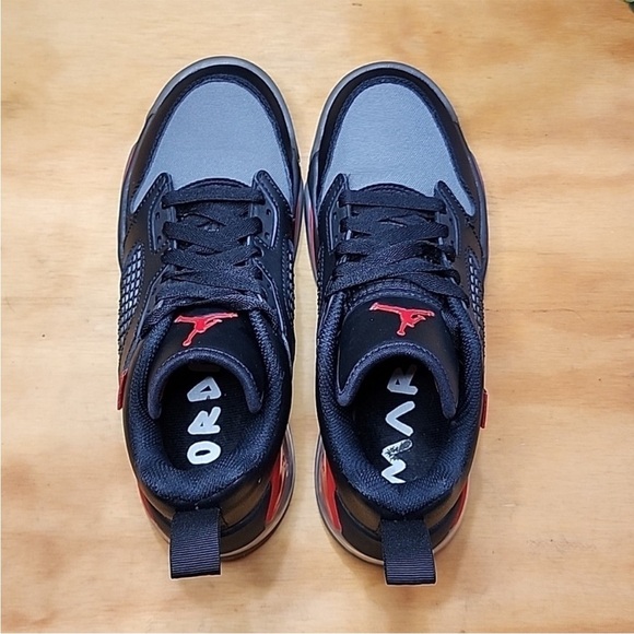 Nike Air Jordan Mars 270 Red & Black Classic Sneakers Women's Size 5.5 Youth 4 - Picture 5 of 9